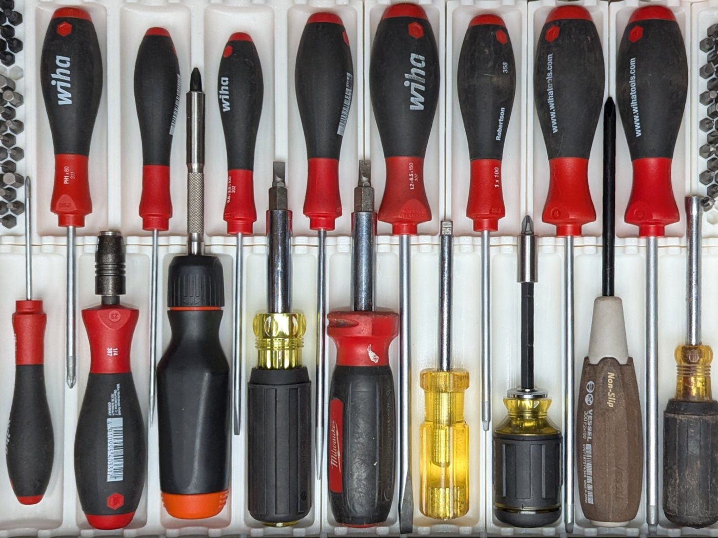 Printed Gridfinity screwdriver tool organizer